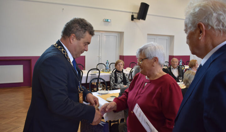 POSEDENIE PRI PRÍLEŽITOSTI MESIACA ÚCTY K STARŠÍM 2025