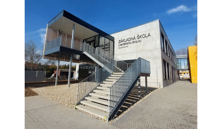 Rozšírenie kapacít ZŠ v obci Golianovo  